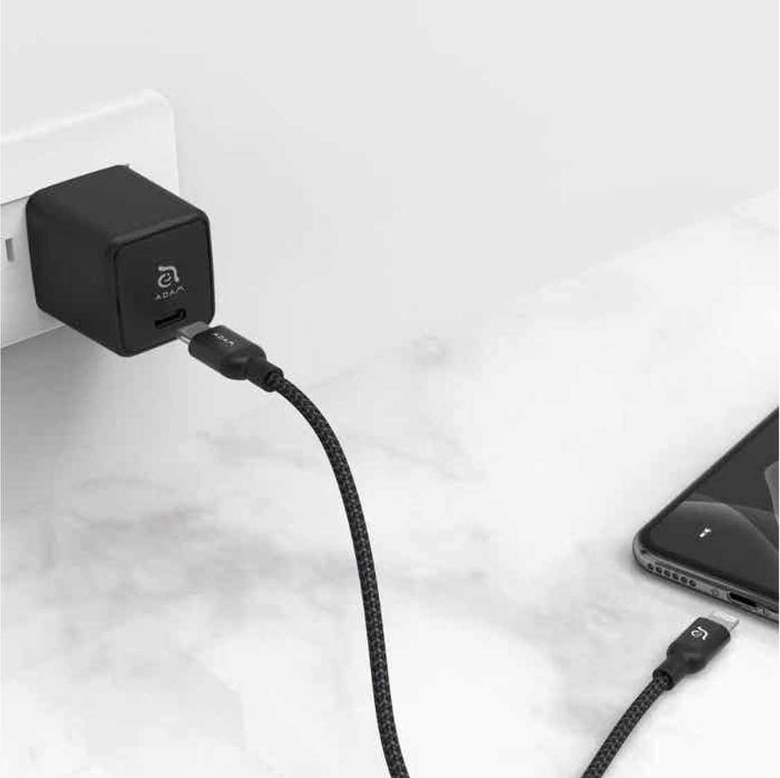 Cargador de Pared ADAM ELEMENTS OMNIA x1 Ultracompacto USB-C PD/Q